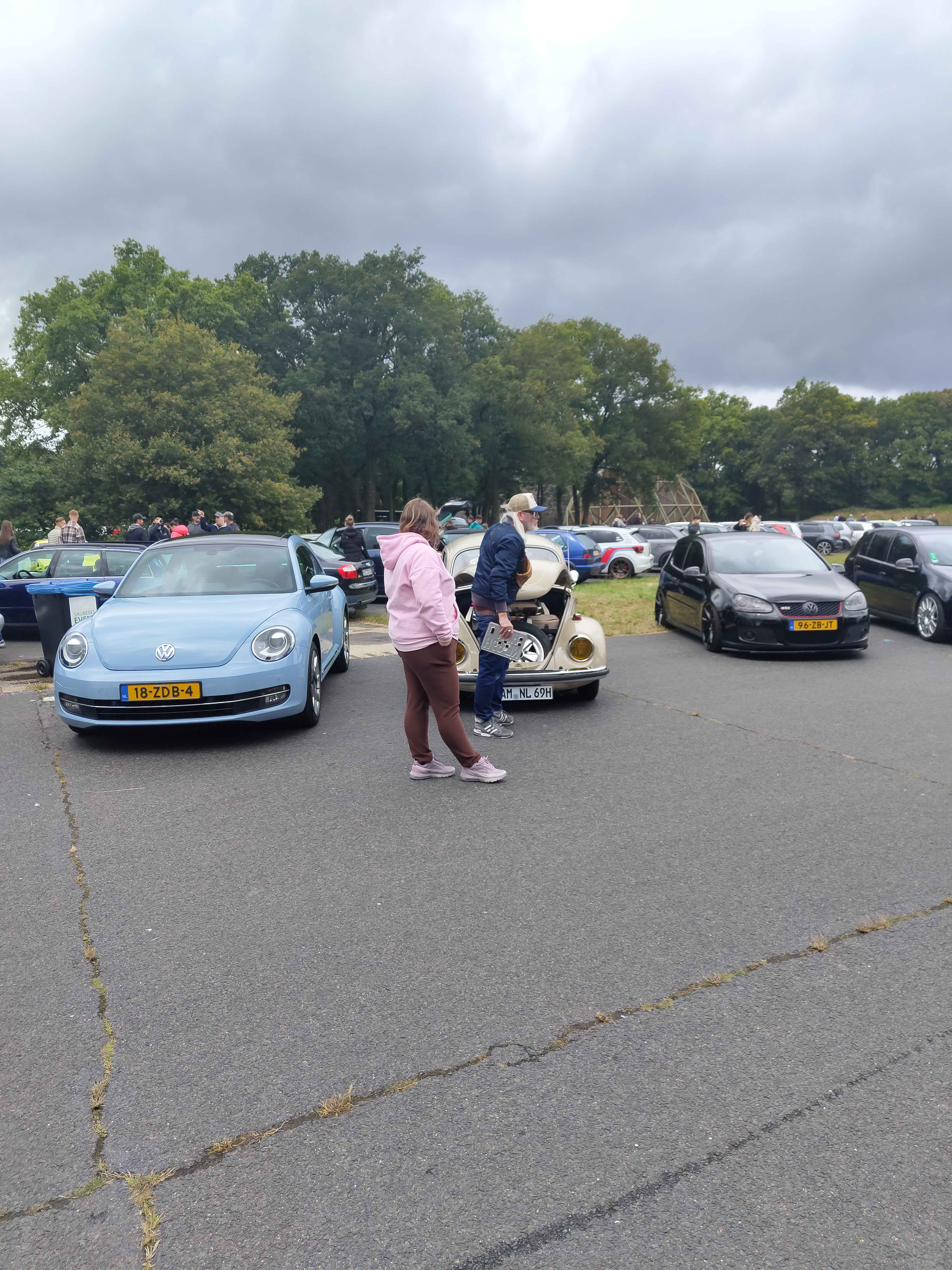 a car image is supposed to be here