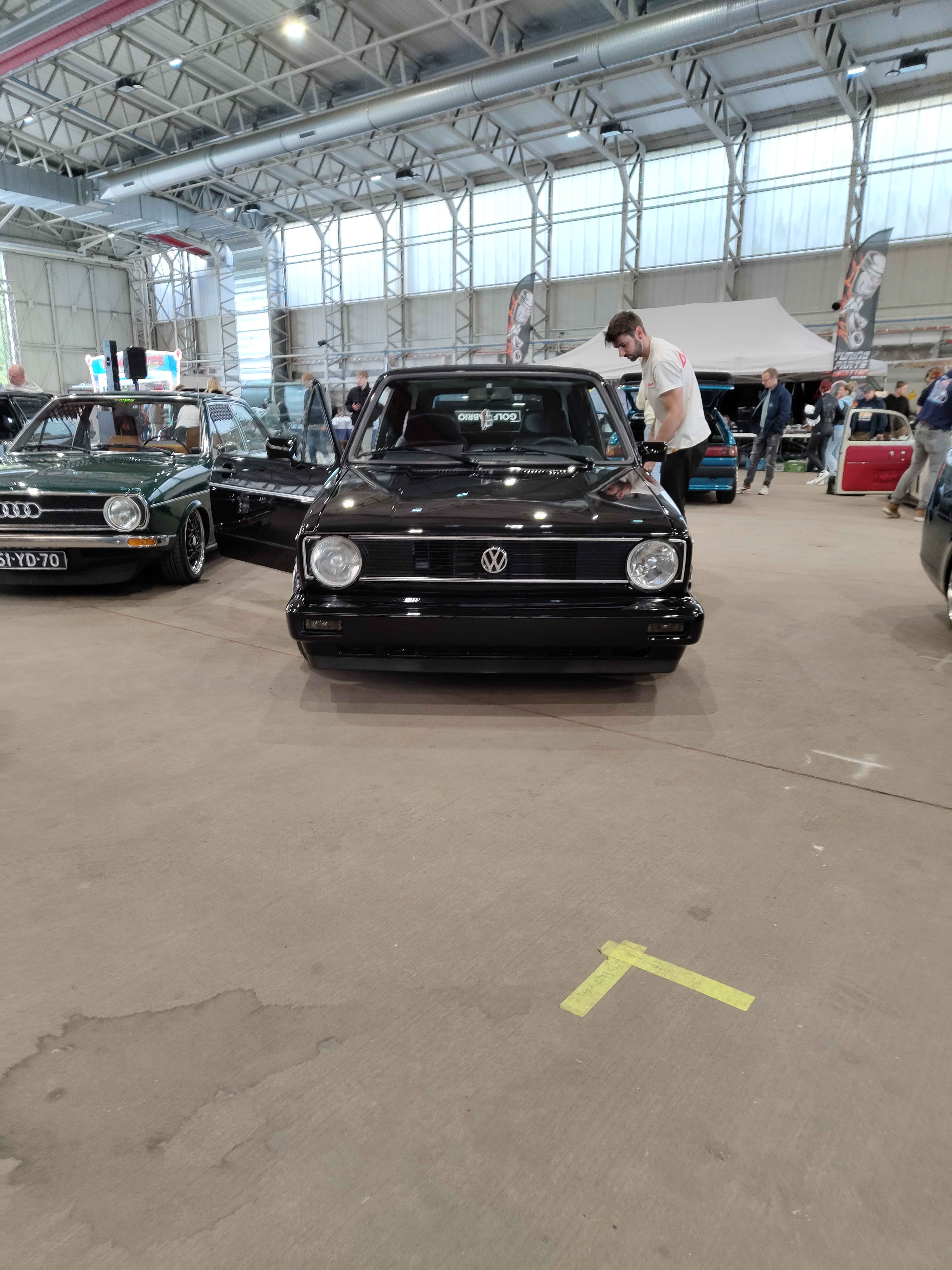 a car image is supposed to be here