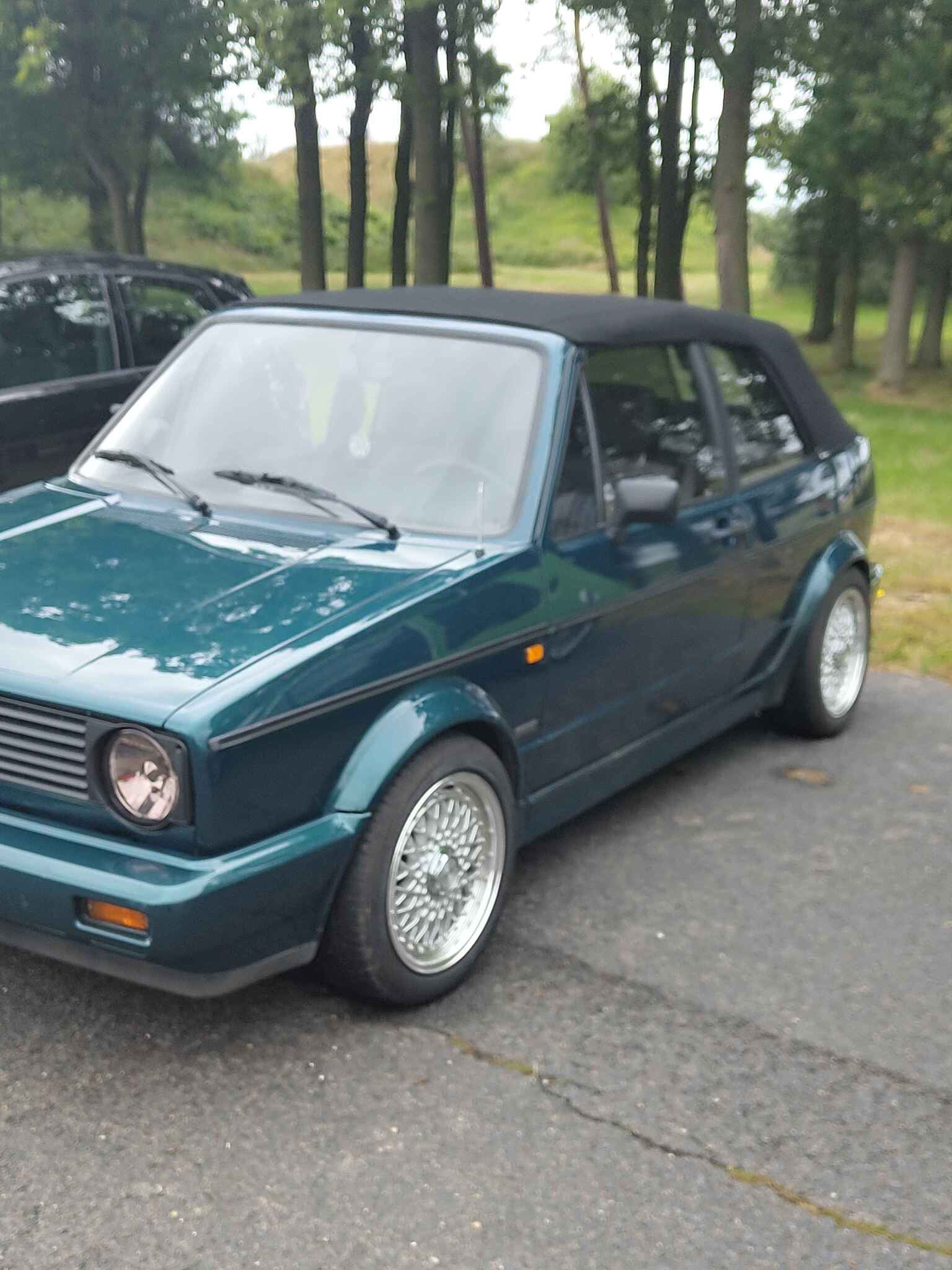 a car image is supposed to be here