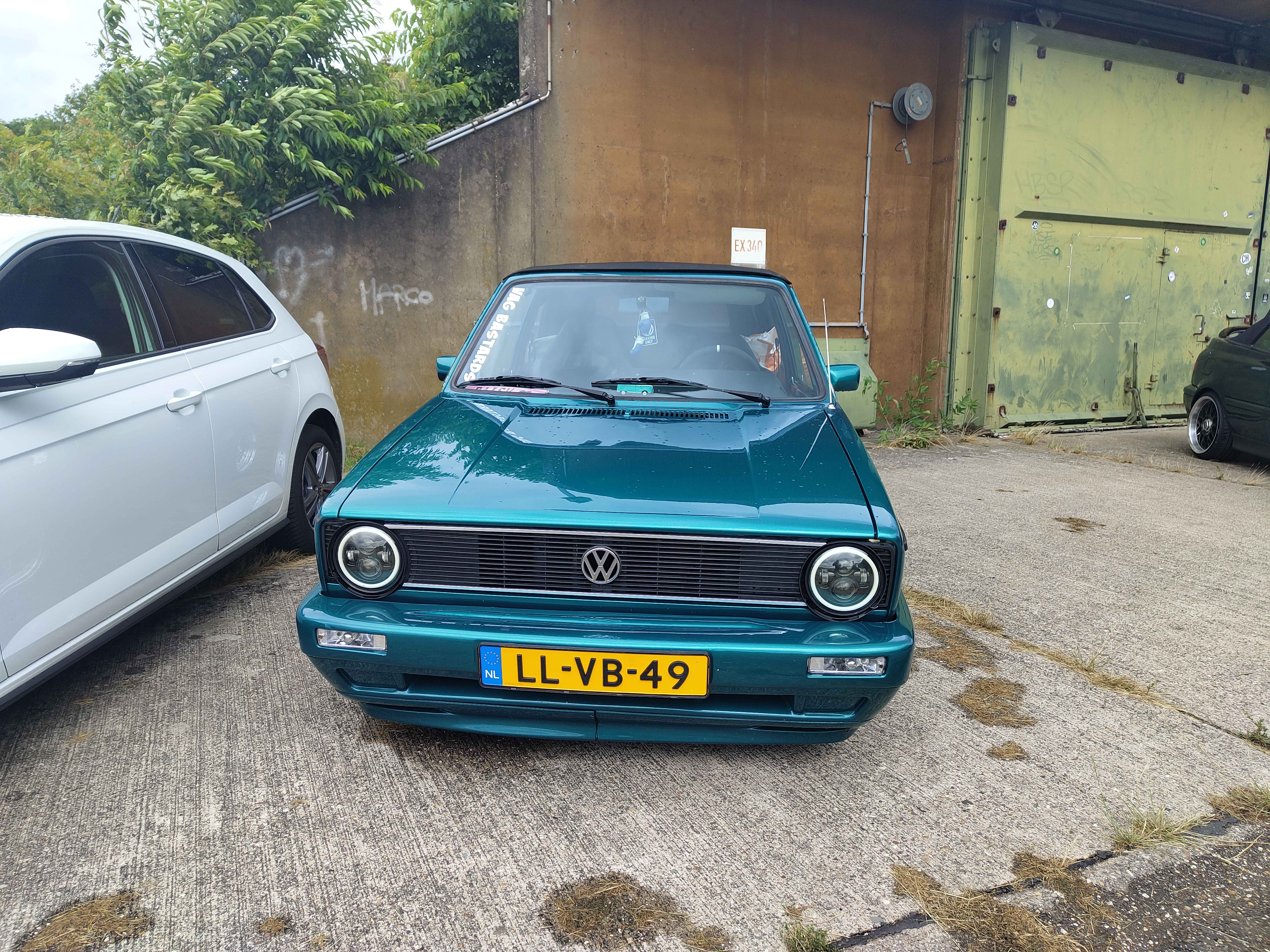 a car immage is supposed to be here