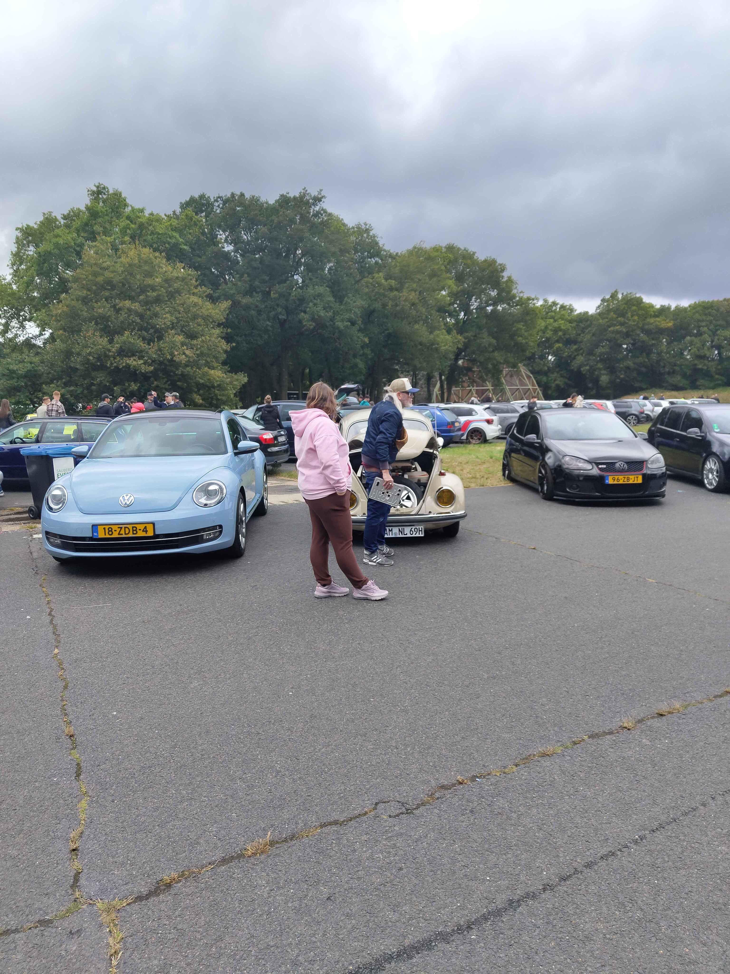 a car image is supposed to be here