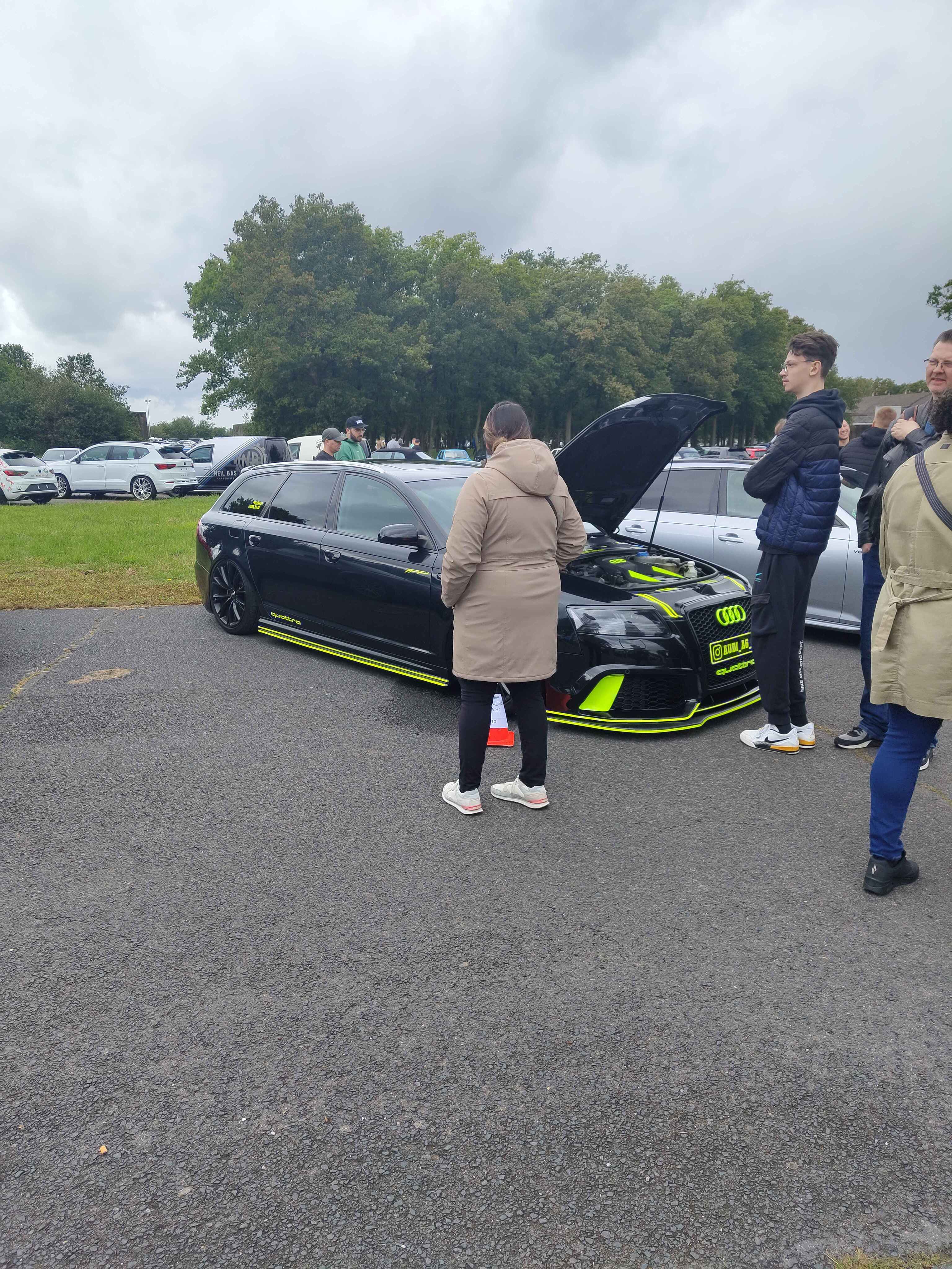 a car image is supposed to be here